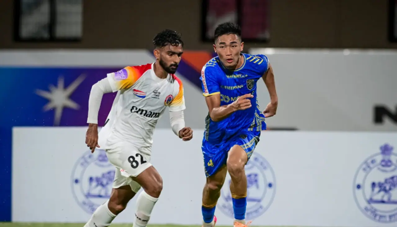বিগত বেশ কয়েক বছর ধরে ইস্টবেঙ্গলের (east bengal) পারফরম্যান্স বেশ তলানিতে বিগত বেশ কয়েক বছর ধরে ইস্টবেঙ্গলের (east bengal) পারফরম্যান্স বেশ তলানিতে