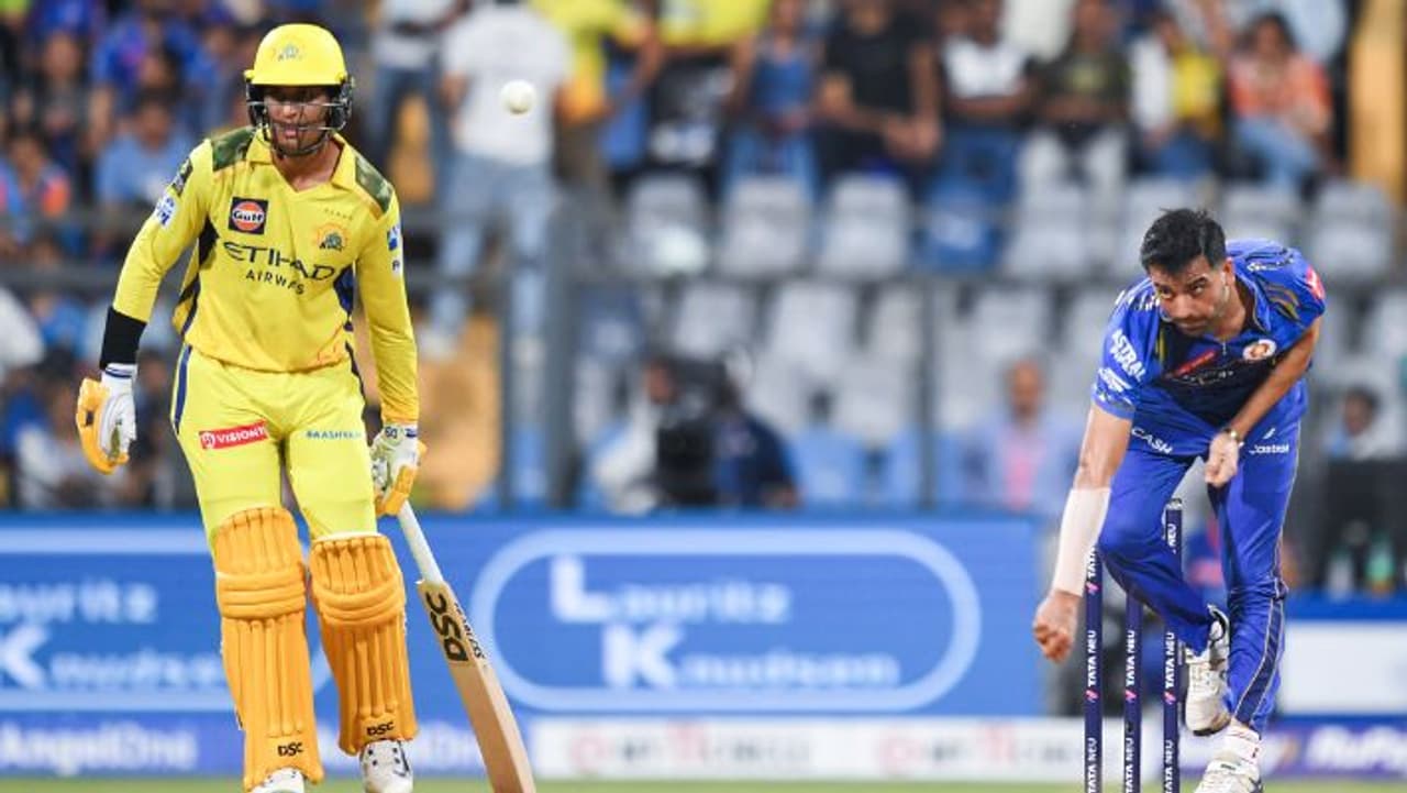 मुंबई ने टॉस जीतकर गेंदबाजी चुनी