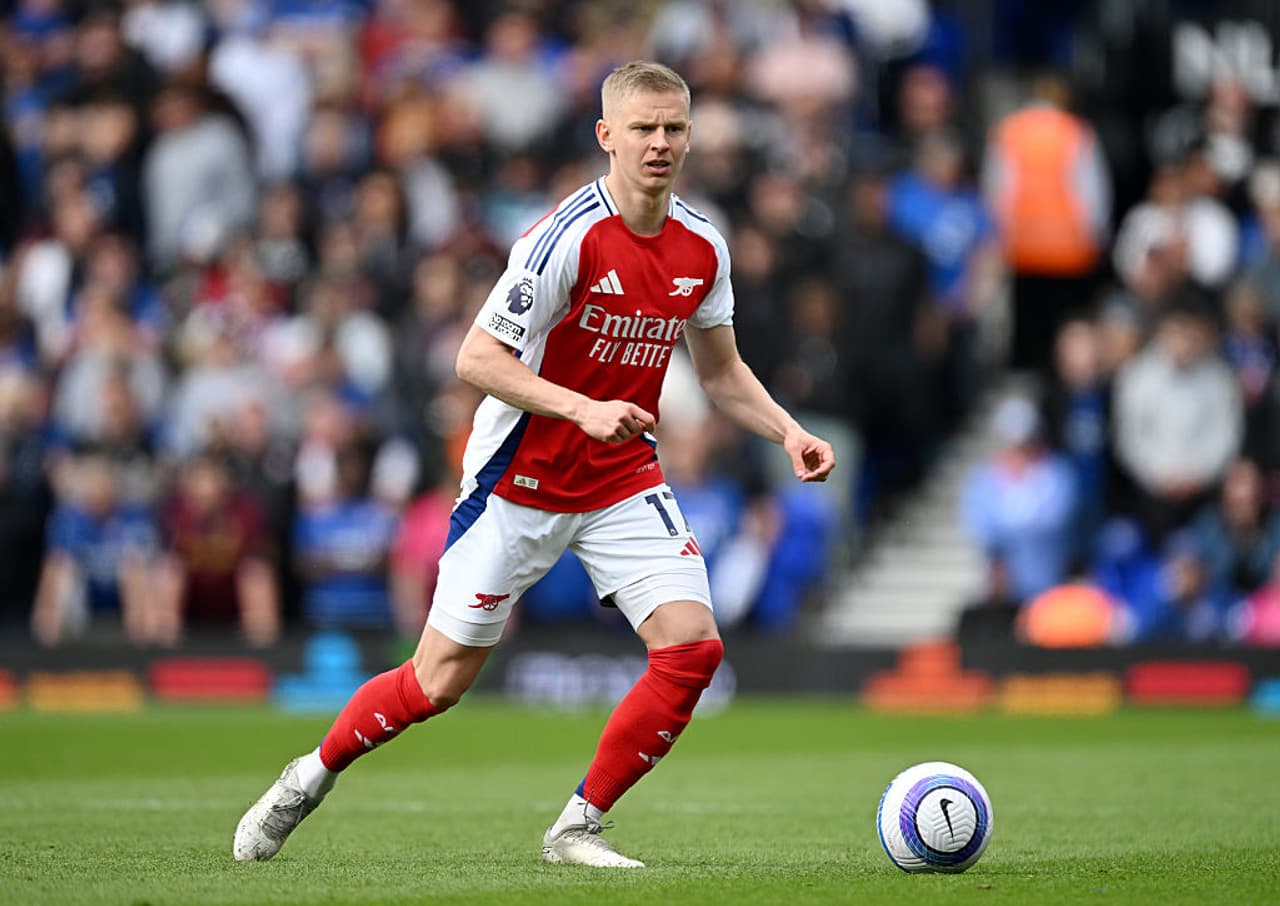 1. Oleksandr Zinchenko in Midfield 1. Oleksandr Zinchenko in Midfield