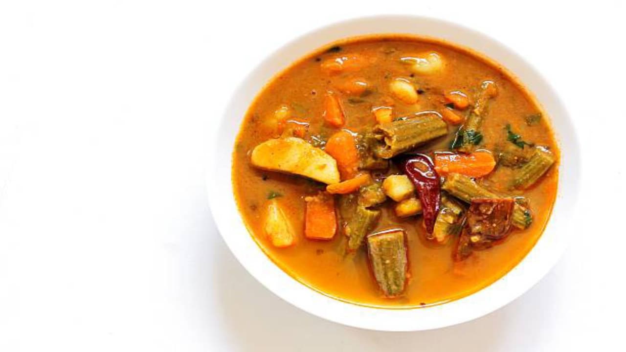 கேரள முருங்கைக்காய் கறி மற்றும் சுவையான ஆப்பம்: