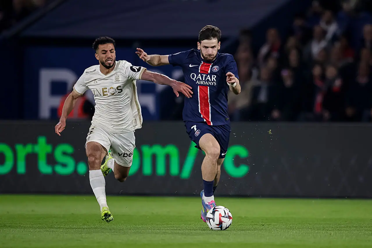 1. Khvicha Kvaratskhelia vs Jurrien Timber