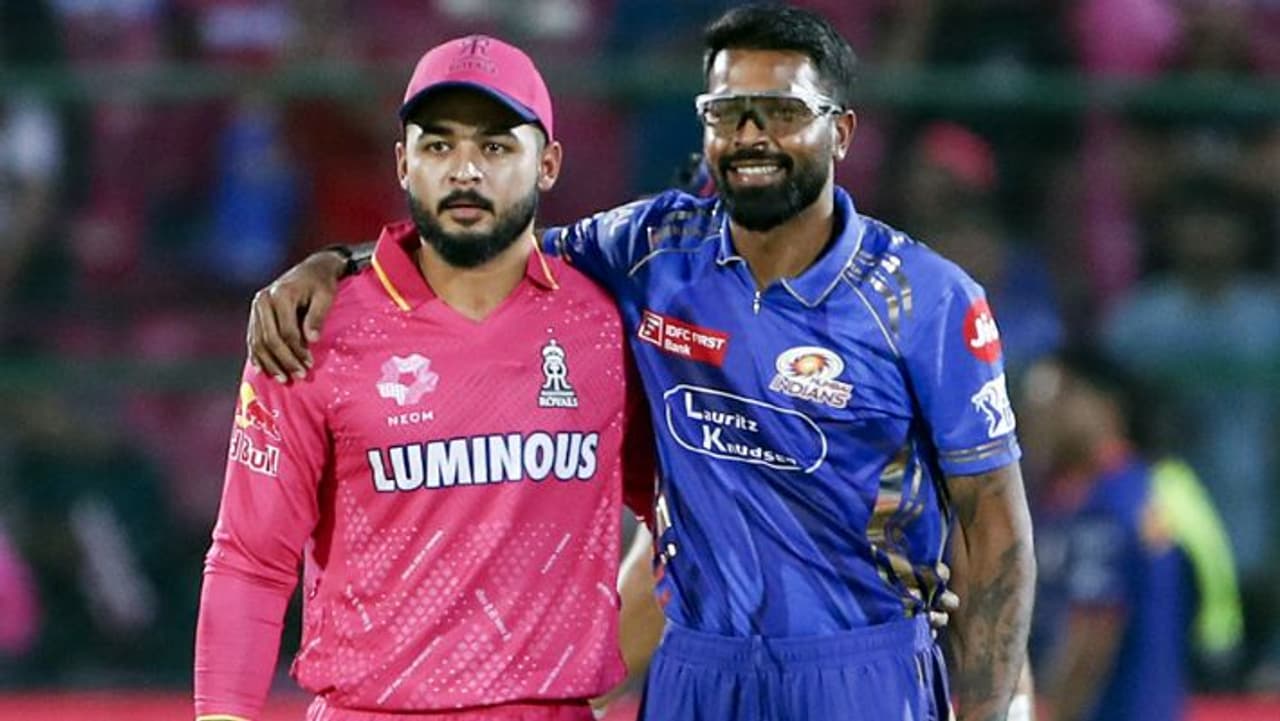 RR ने टॉस जीतकर गेंदबाजी चुनी RR ने टॉस जीतकर गेंदबाजी चुनी