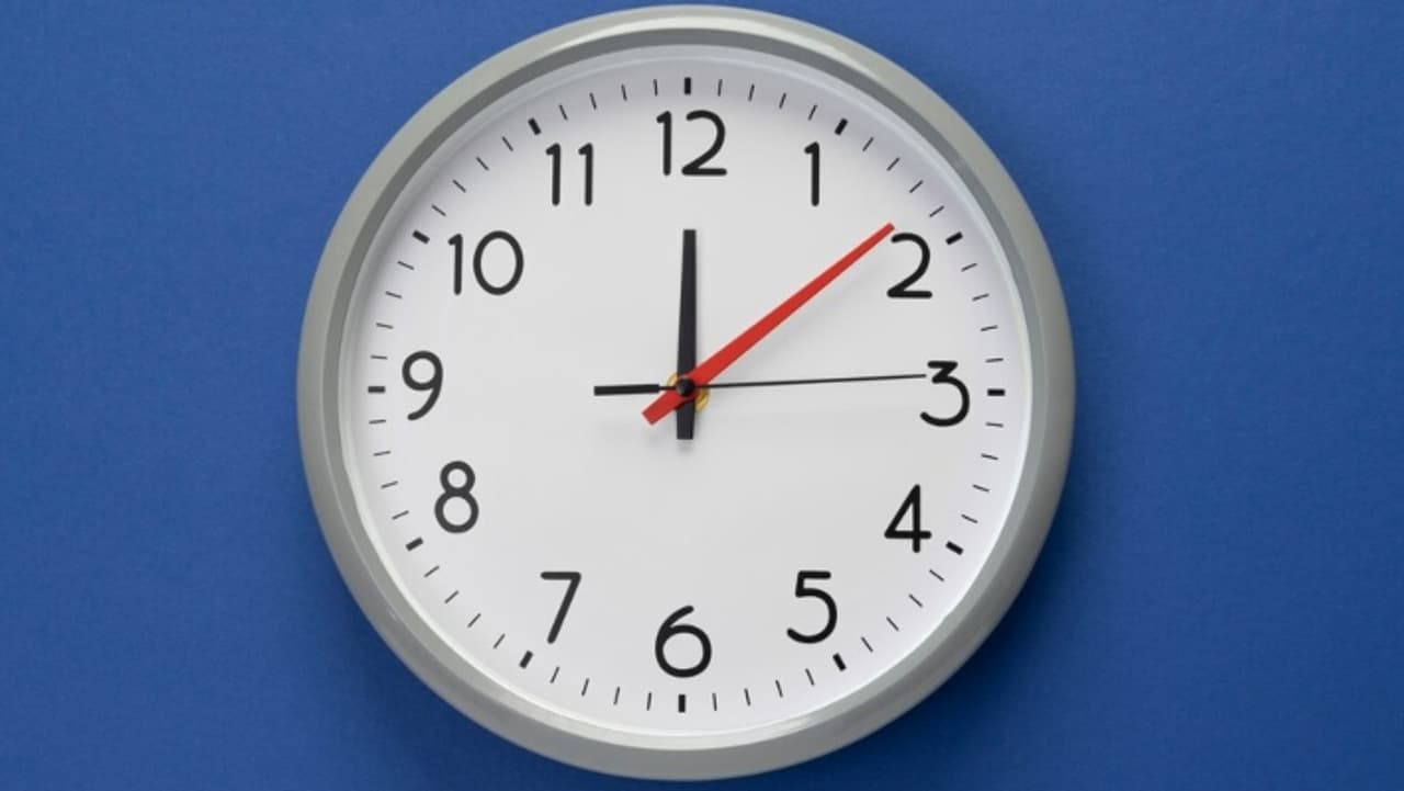 समय देखने के लिए कहां से आये AM और PM शब्द समय देखने के लिए कहां से आये AM और PM शब्द