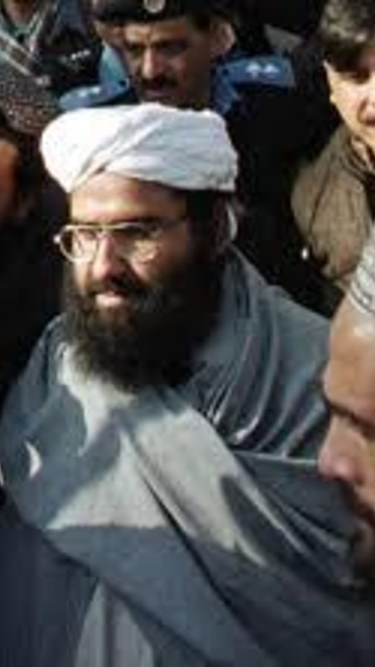 পাকিস্তানেই লুকিয়ে মাসুদ আজহার? পাকিস্তানেই লুকিয়ে মাসুদ আজহার?