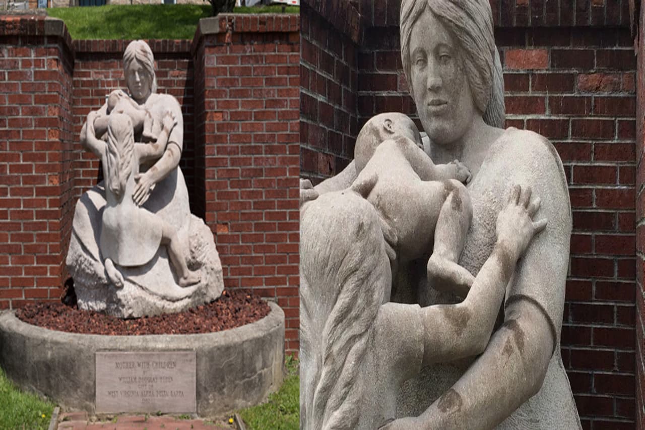 মা দিবসের মন্দির – পশ্চিম ভার্জিনিয়া, আমেরিকা মা দিবসের মন্দির – পশ্চিম ভার্জিনিয়া, আমেরিকা