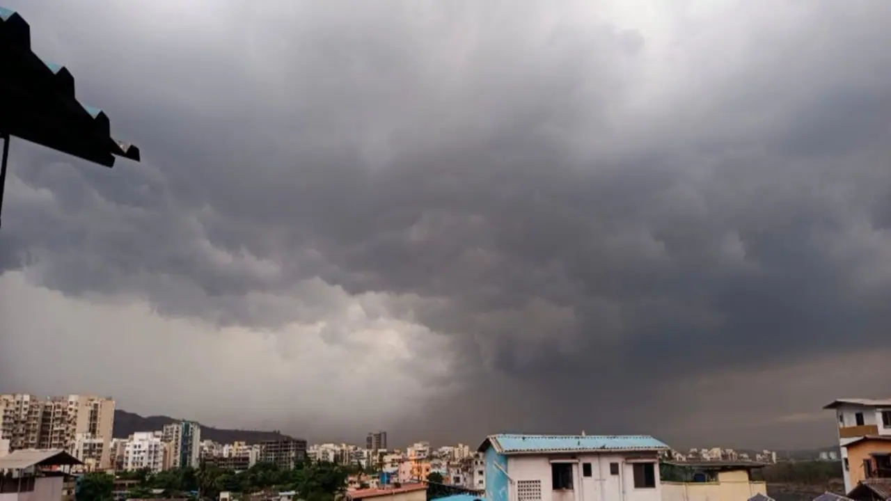 प्रजासत्ताक दिनी पावसाची एन्ट्री! प्रजासत्ताक दिनी पावसाची एन्ट्री!