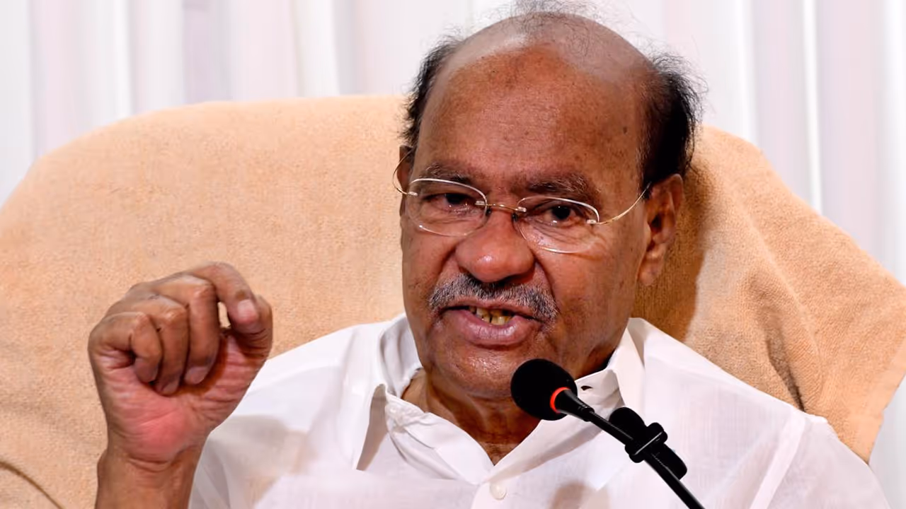 மருத்துவமனையில் பாமக நிறுவனர் ராதமாஸ்