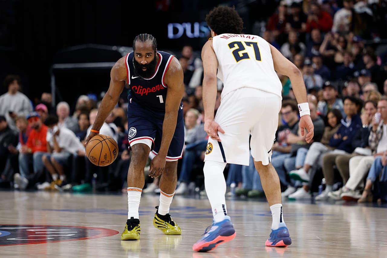 ಜೇಮ್ಸ್ ಹಾರ್ಡನ್ – ಪಿಜಿ – ಲಾ ಕ್ಲಿಪ್ಪರ್ಸ್ 