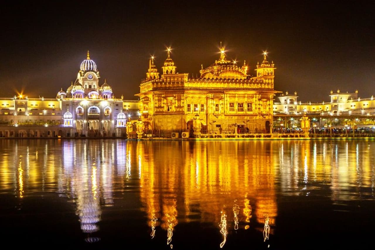 1. स्वर्ण मंदिर को बम से उड़ाने की धमकी, पुलिस सतर्क 1. स्वर्ण मंदिर को बम से उड़ाने की धमकी, पुलिस सतर्क