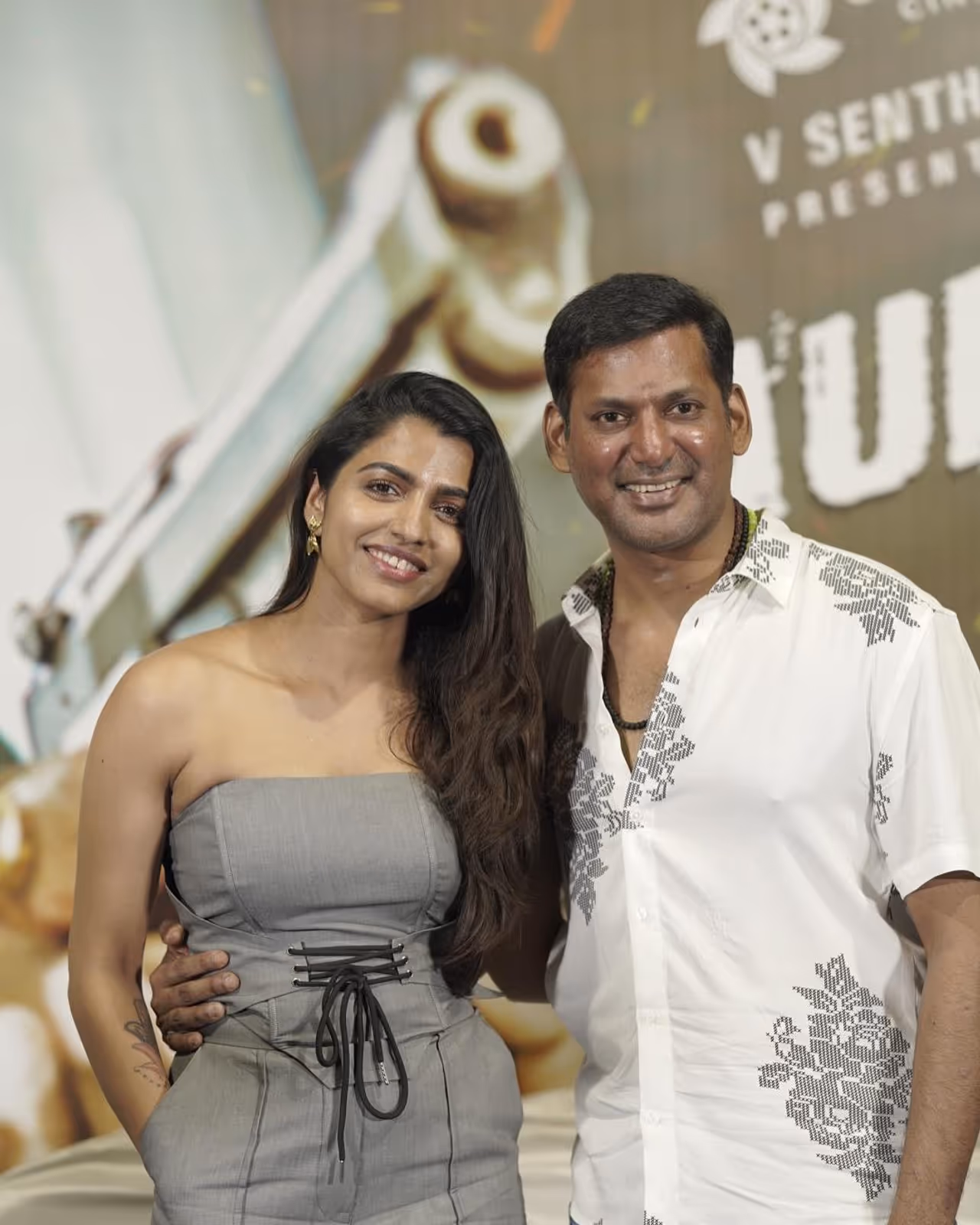 Vishal and Sai Dhanshika Age Difference