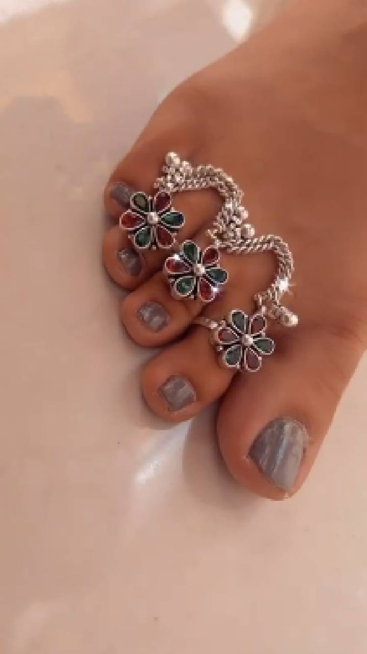 মোহনীয় রুপোর মায়াবী জগৎ