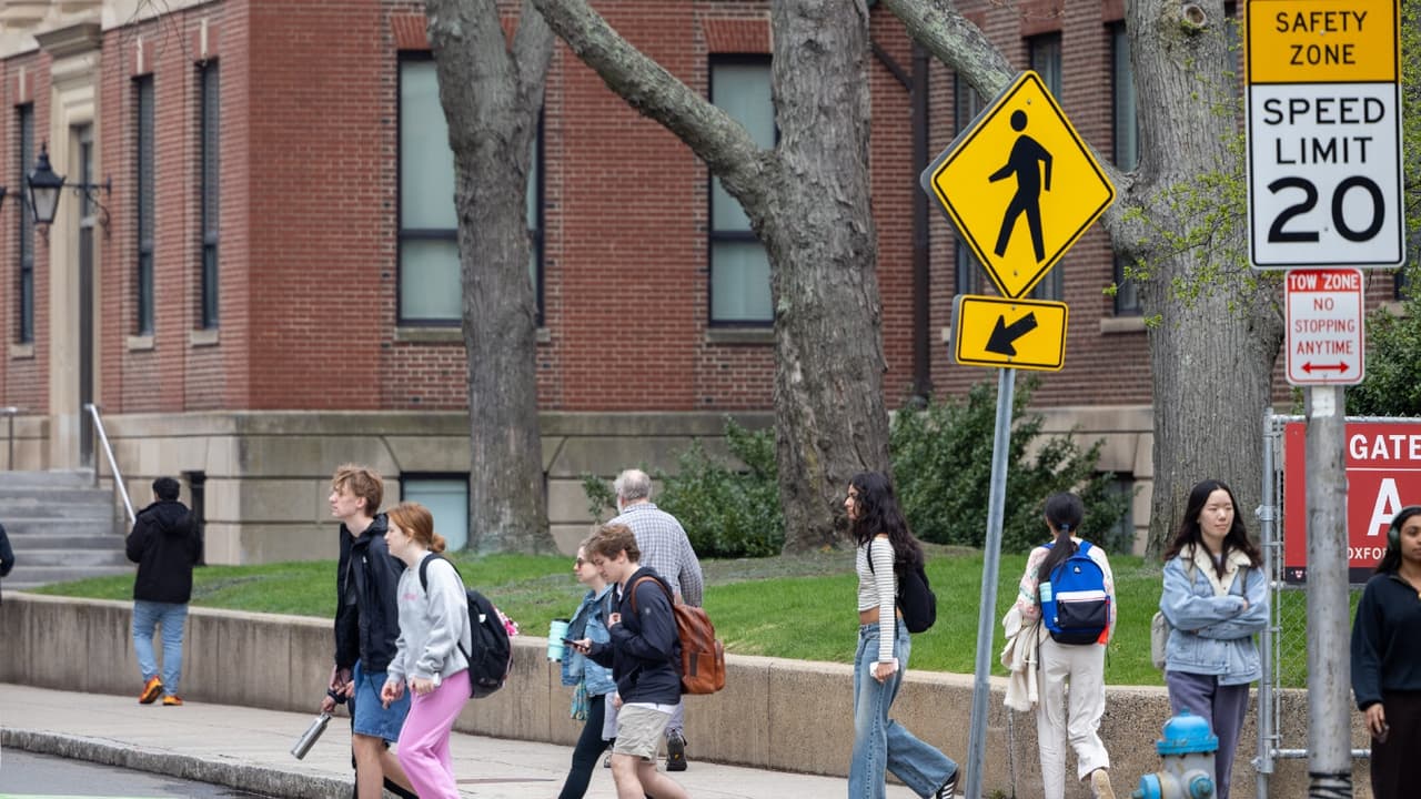 అలాంటి వారిపై క‌ఠిన చ‌ర్య‌లు: