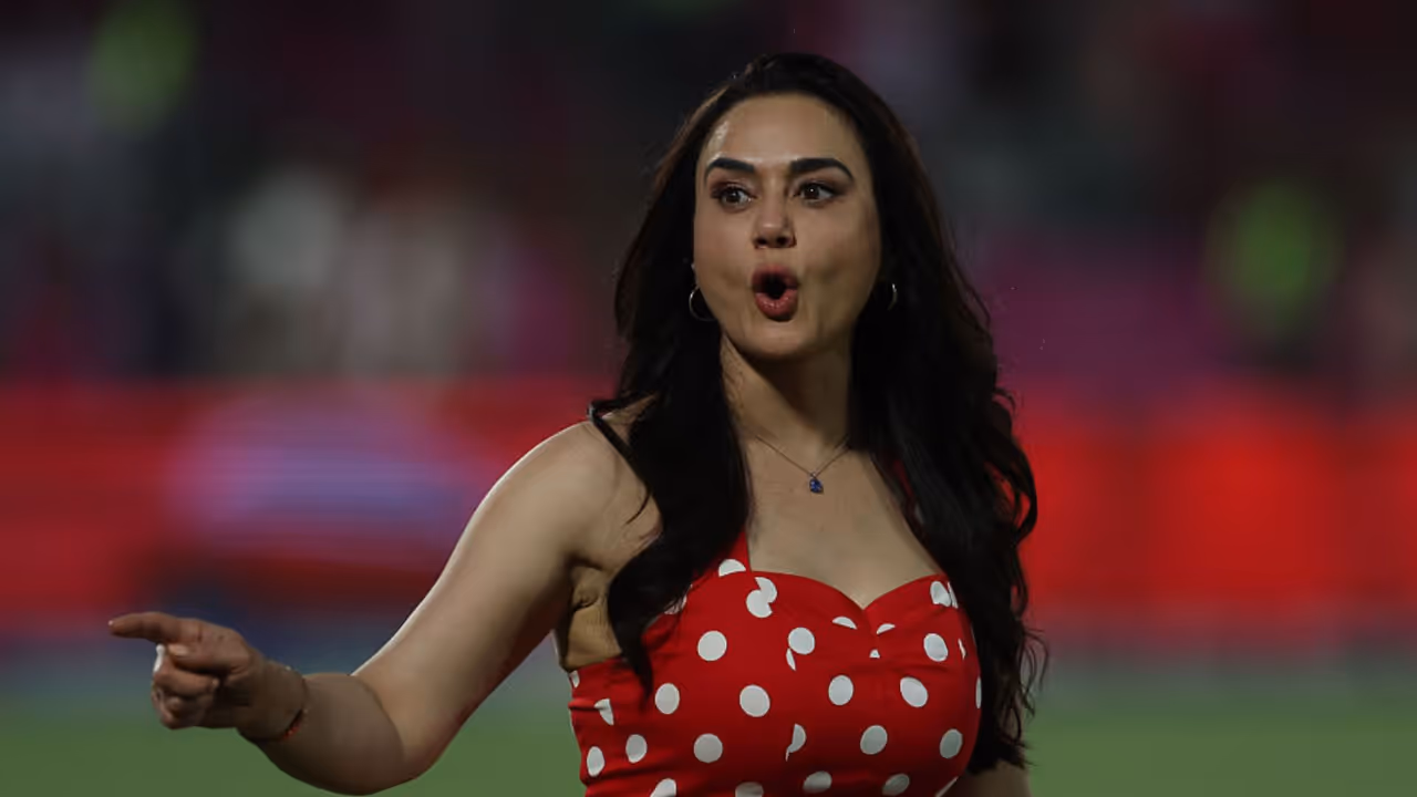 IPL: Preity Zinta Criticized Umpire's Decision