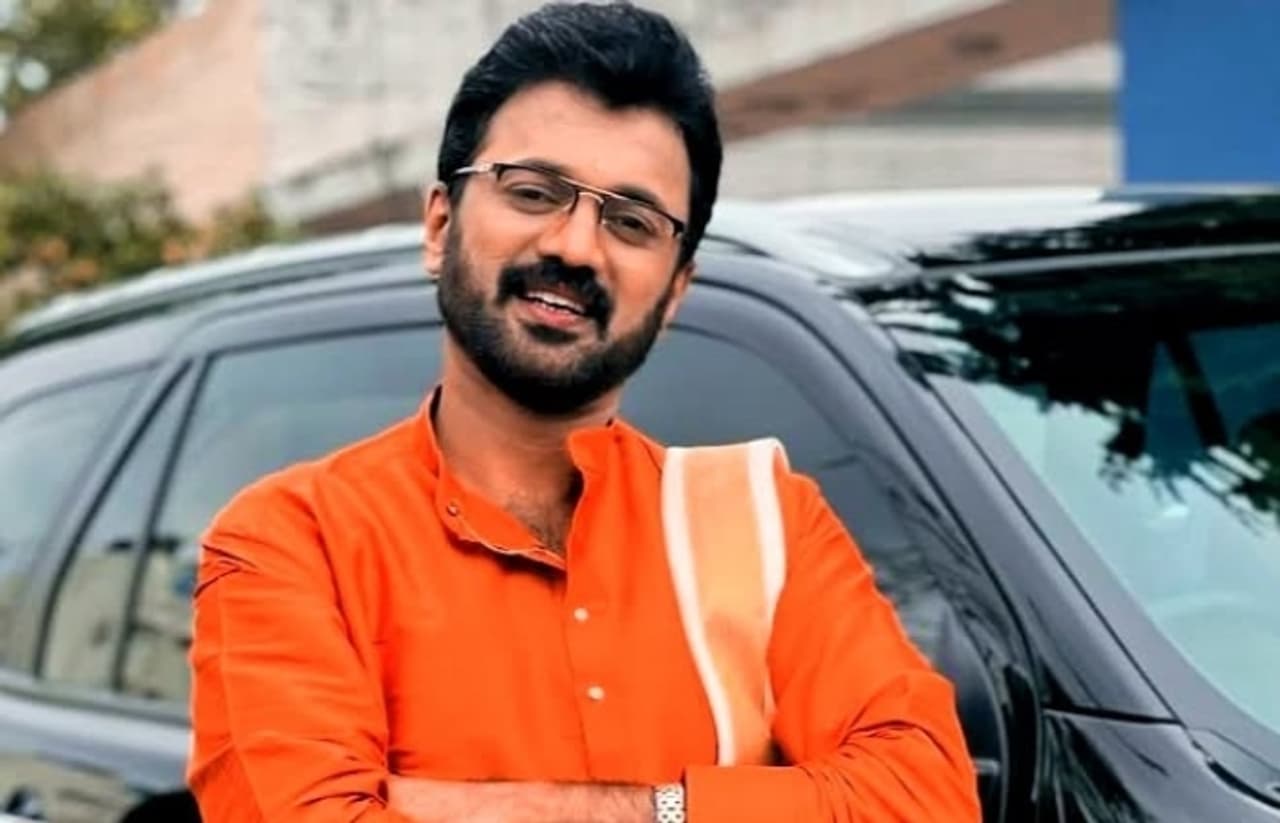 ಶ್ರೀಧರ್ ಅಂತ್ಯಕ್ರಿಯೆಯಲ್ಲಿ ಪತ್ನಿ, ಮಗ ಕಾಣಿಸಿರಲಿಲ್ಲ..? ಶ್ರೀಧರ್ ಅಂತ್ಯಕ್ರಿಯೆಯಲ್ಲಿ ಪತ್ನಿ, ಮಗ ಕಾಣಿಸಿರಲಿಲ್ಲ..?