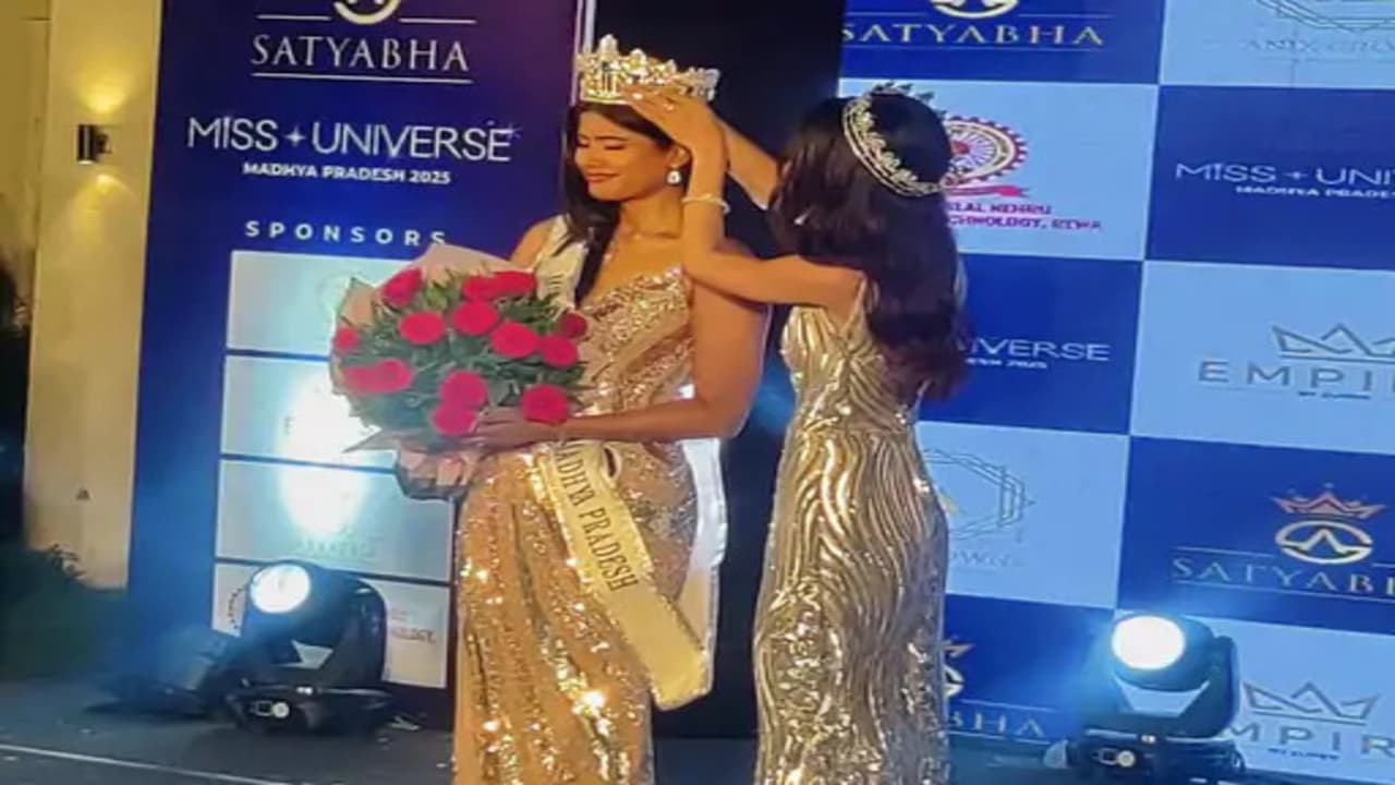 13 फाइनलिस्ट को पीछे छोड़ पहना ताज 13 फाइनलिस्ट को पीछे छोड़ पहना ताज