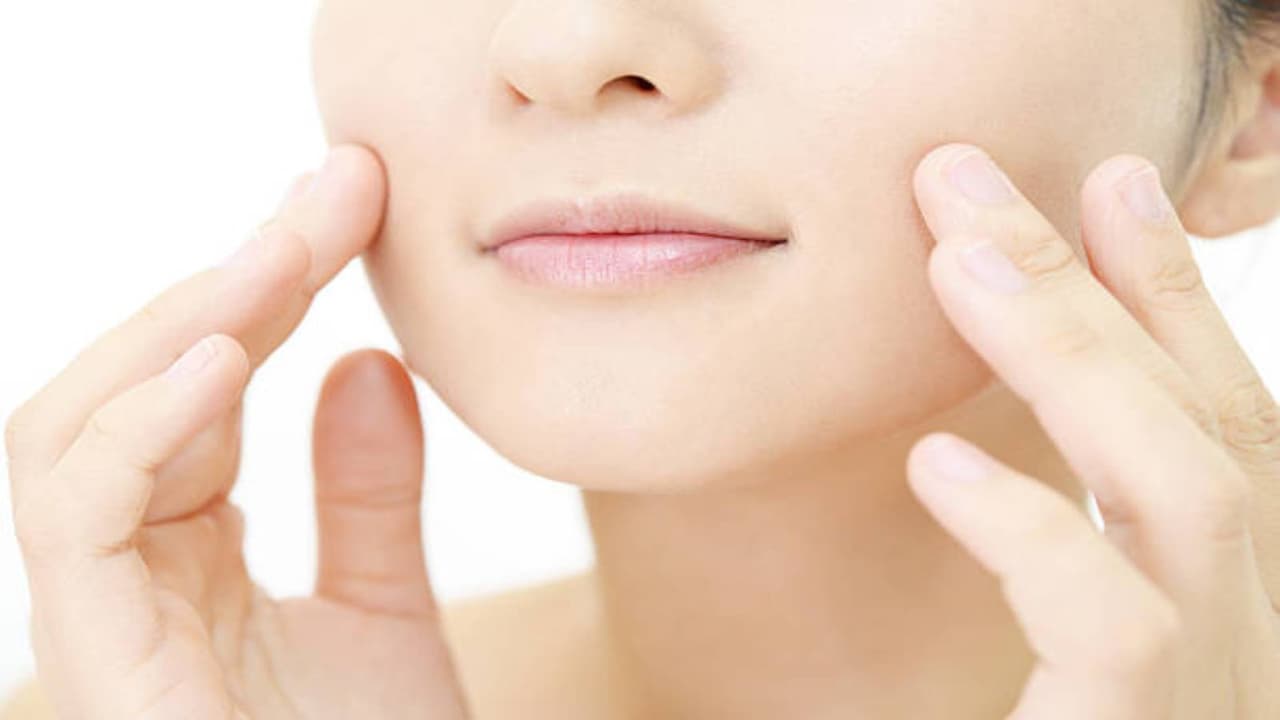 ವ್ಯಾಕ್ಸಿಂಗ್ ಮಾಡಿದ್ರೆ ಕೂದಲು ದಪ್ಪ ಆಗುತ್ತಾ? ವ್ಯಾಕ್ಸಿಂಗ್ ಮಾಡಿದ್ರೆ ಕೂದಲು ದಪ್ಪ ಆಗುತ್ತಾ?