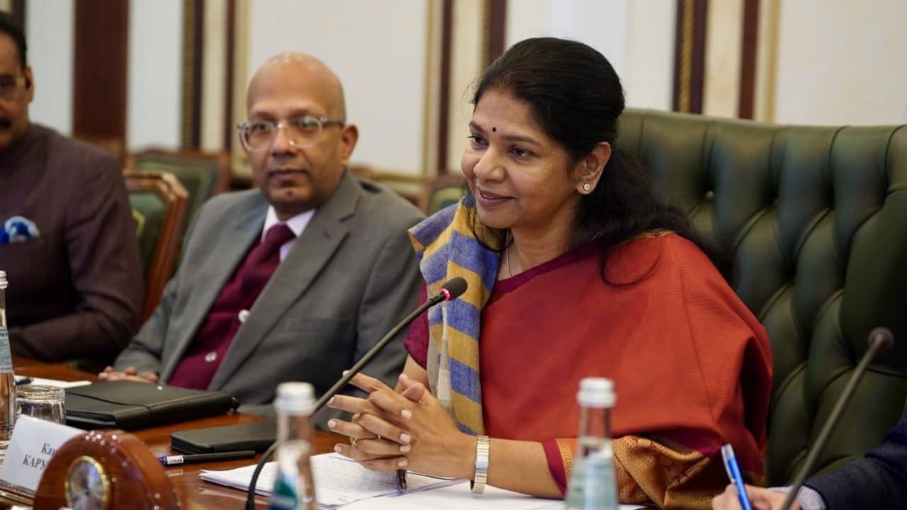 SIRக்கு எதிராக போராட்டத்தில் குதித்த திமுக கூட்டணி