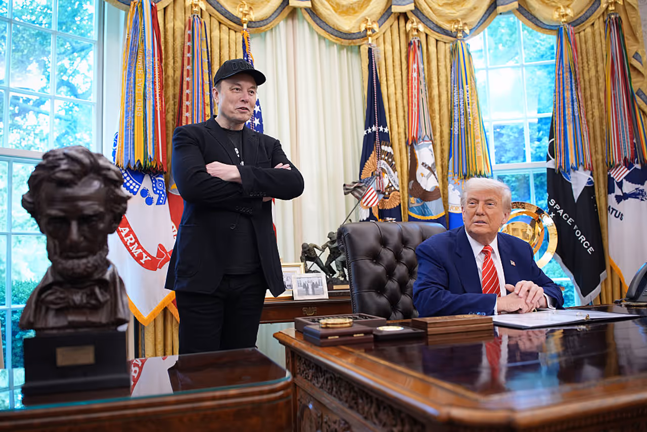 எதிரிகளான நண்பர்கள்