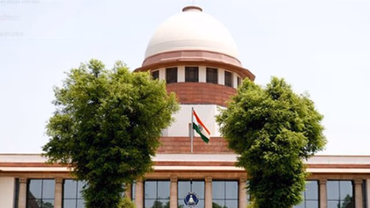 1. SC का बड़ा आदेश: छात्रों की मेंटल हेल्थ के लिए 15 निर्देश लागू