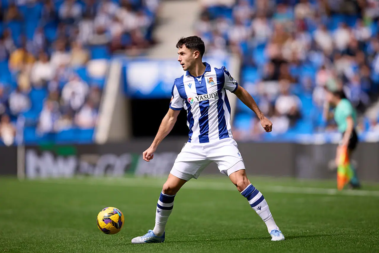 Zubimendi Yet to Commit Amid Ongoing Uncertainty Over His Future Zubimendi Yet to Commit Amid Ongoing Uncertainty Over His Future