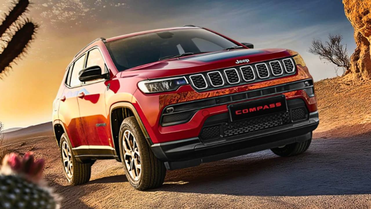 రెండవ ప్రపంచ యుద్ధంలోనే జీప్ ఉంది రెండవ ప్రపంచ యుద్ధంలోనే జీప్ ఉంది