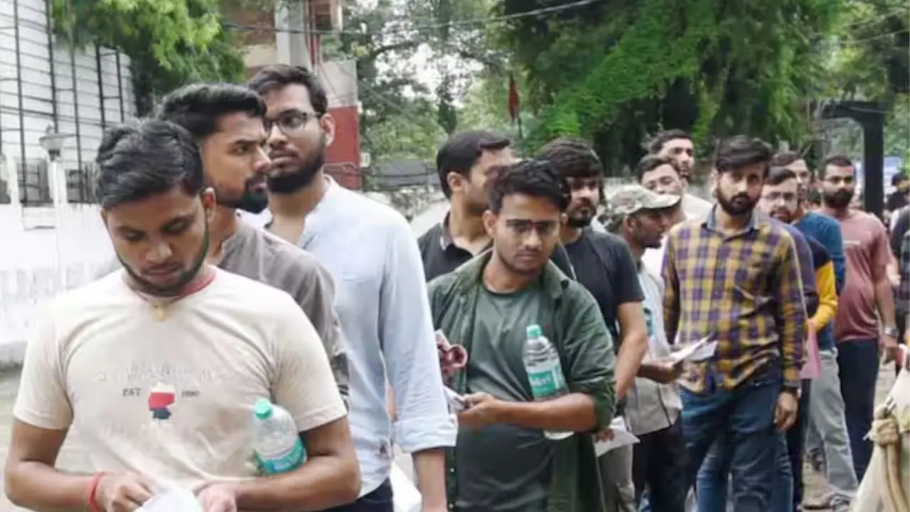 গ্রুপ সি ডি কর্মীদের জন্য কোর্টের নতুন নির্দেশ