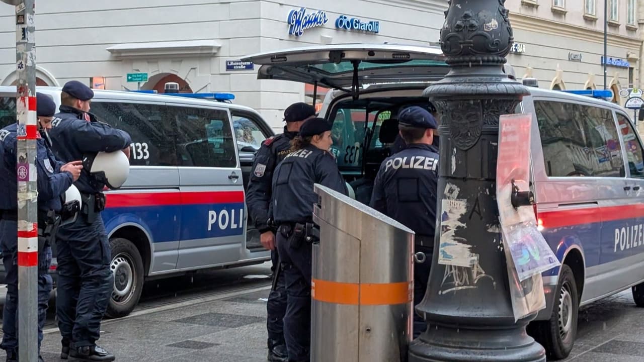 पूरे देश को झकझोर दिया पूरे देश को झकझोर दिया