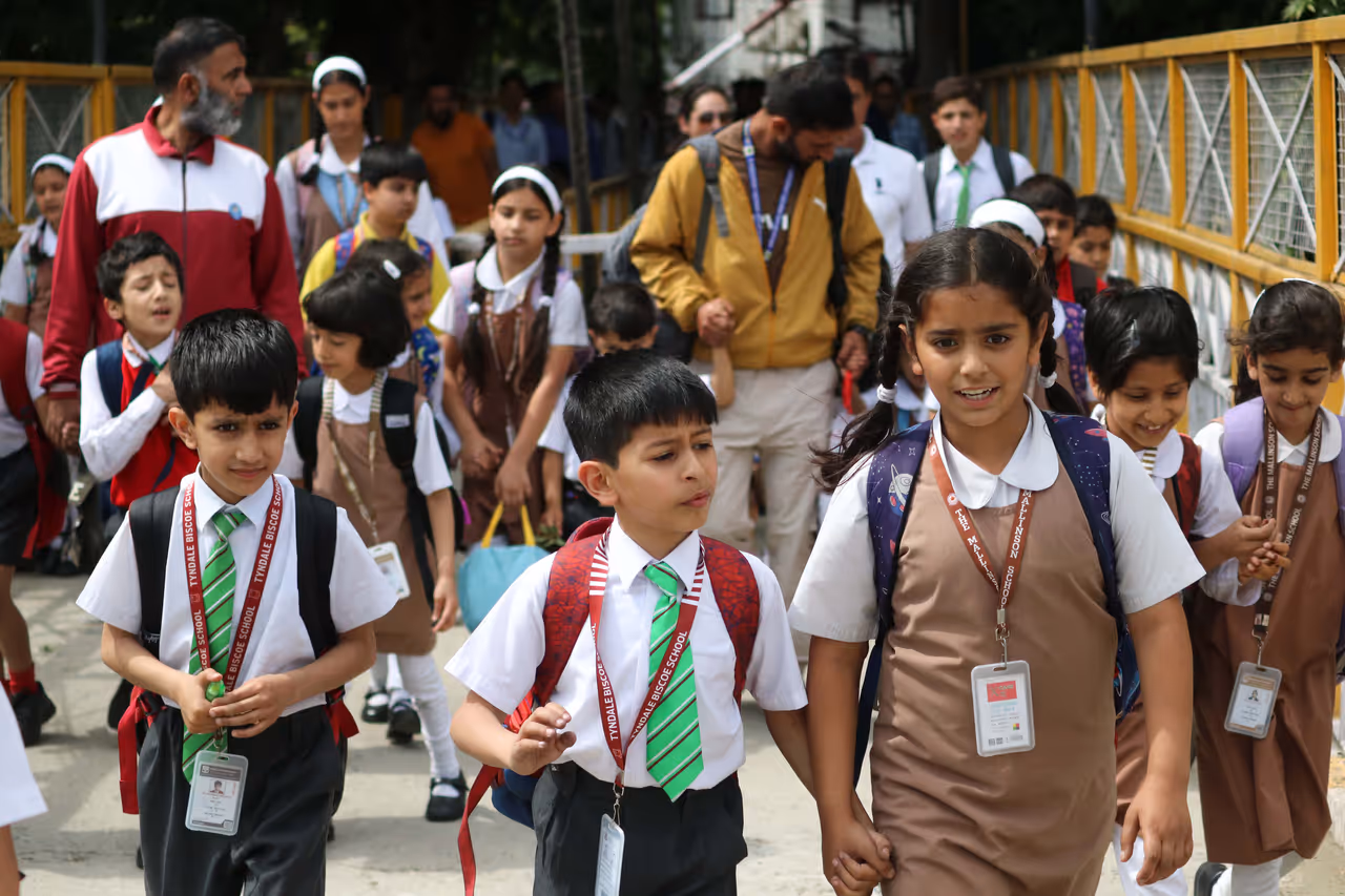 ఈ నెలలో ఉన్నదే 12 రోజులు.. అందులో ఆరురోజులు సెలవులే