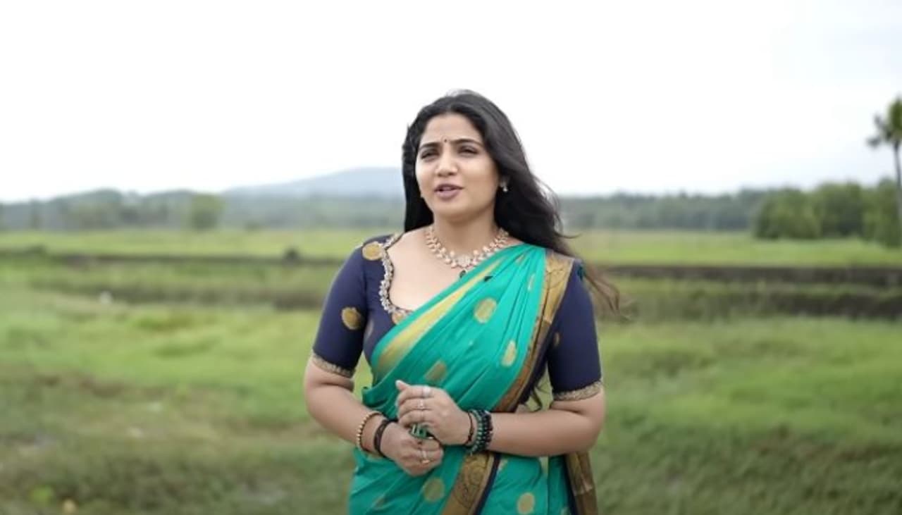 விஜய் டிவி சீரியல் ஹீரோயின்கள்: