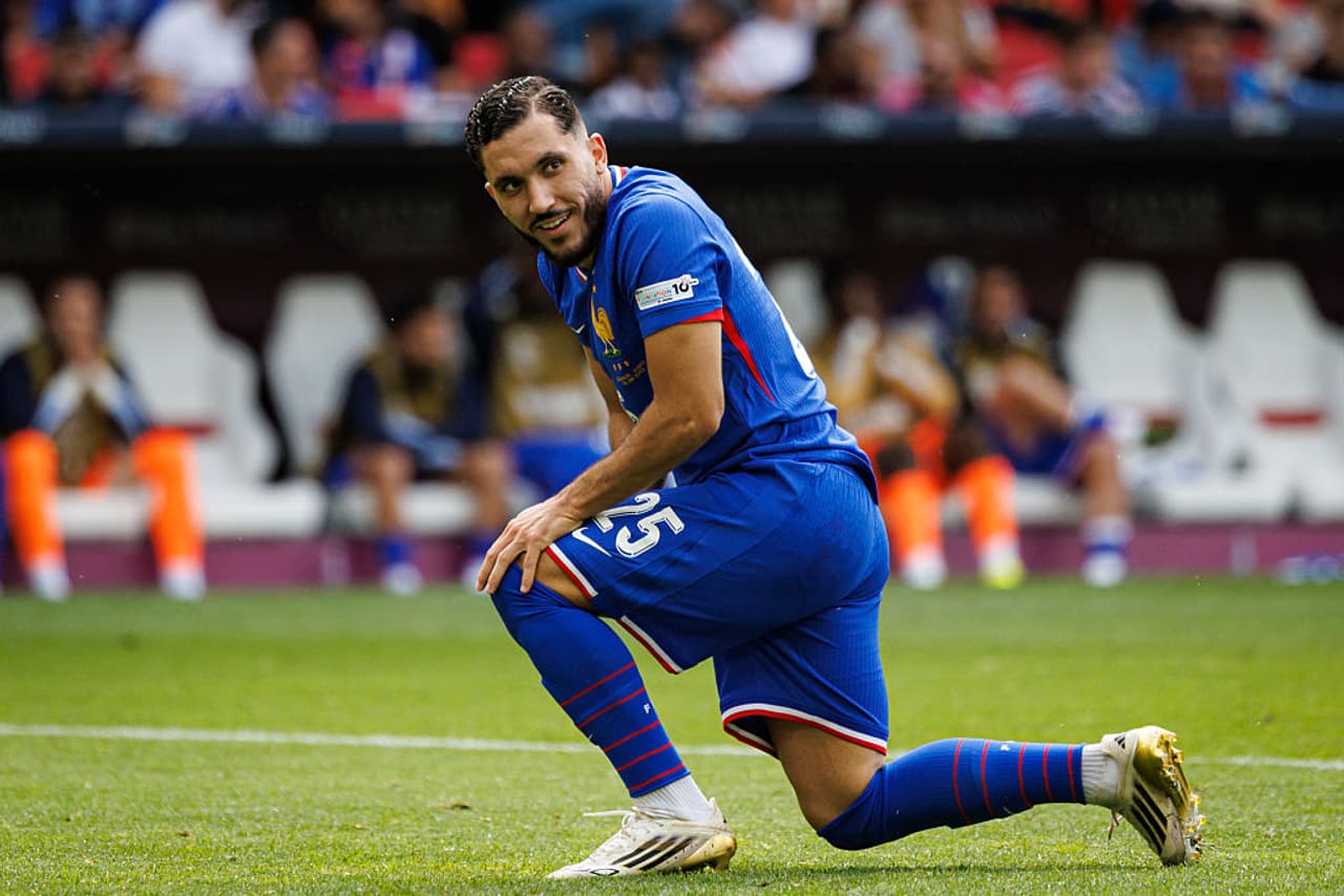 Rayan Cherki (Manchester City) Rayan Cherki (Manchester City)