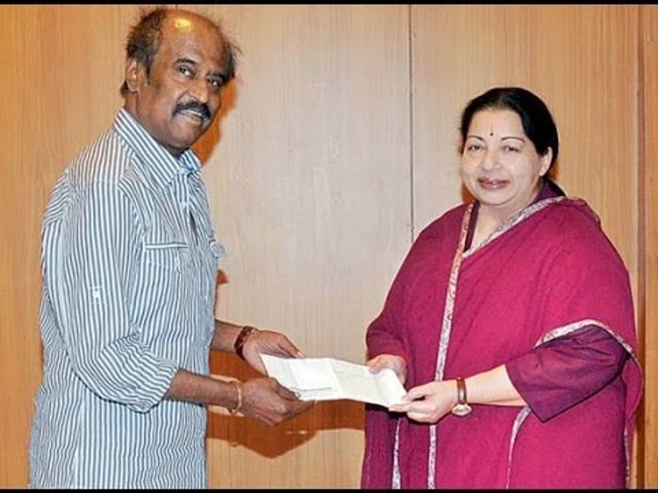 Jayalalithaa Rajinikanth Fight