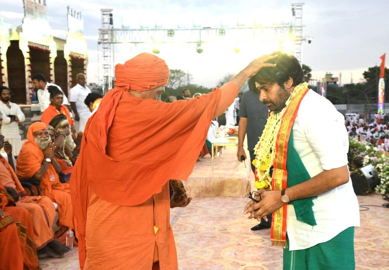 ತಿರುಪರಂಕುಂದ್ರಂ ದೇವಸ್ಥಾನಕ್ಕೆ ಭೇಟಿ ತಿರುಪರಂಕುಂದ್ರಂ ದೇವಸ್ಥಾನಕ್ಕೆ ಭೇಟಿ