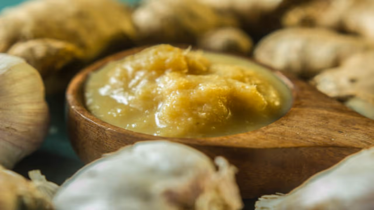 आलं लसूणची पेस्ट आलं लसूणची पेस्ट