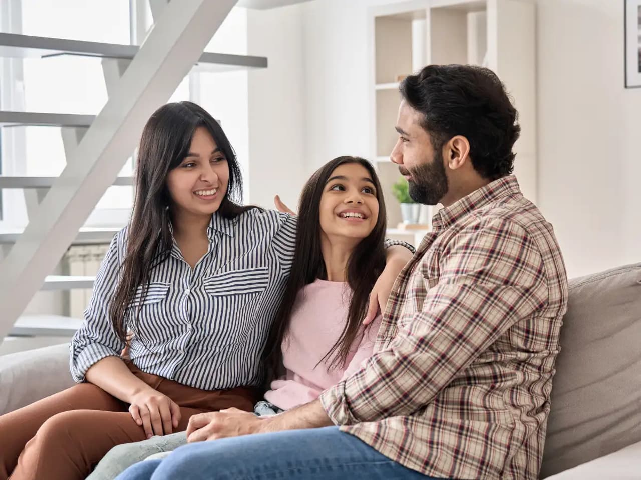 పిల్లల్ని అతిగా పొగిడితే ఏమవుతుంది? పిల్లల్ని అతిగా పొగిడితే ఏమవుతుంది?