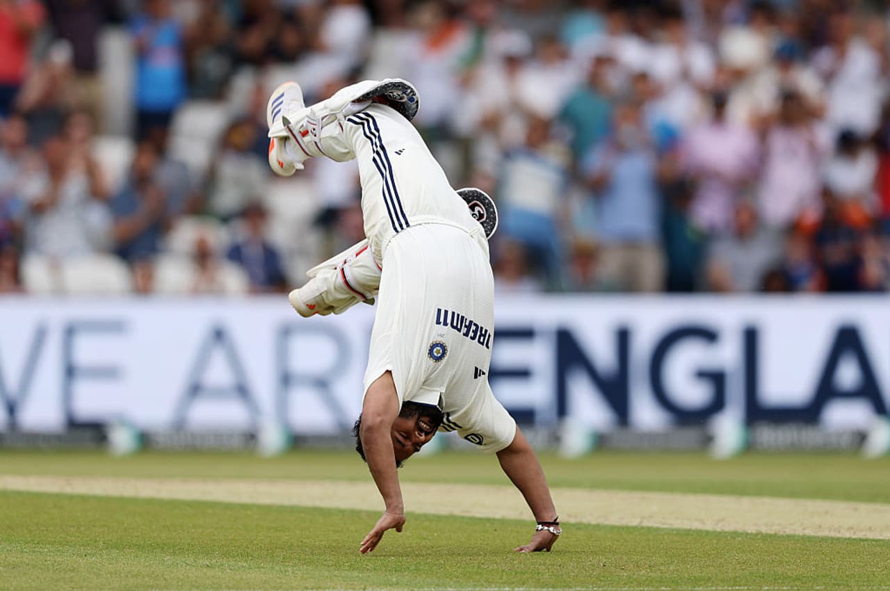 சதமும் சாகசக் கொண்டாட்டமும்
