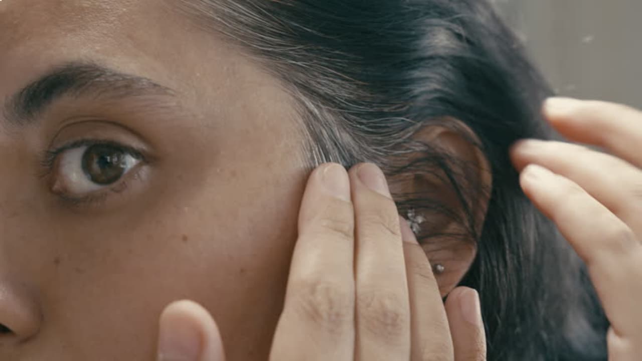 விரைவாக நரை முடியை மறைக்கும் வழிகள்