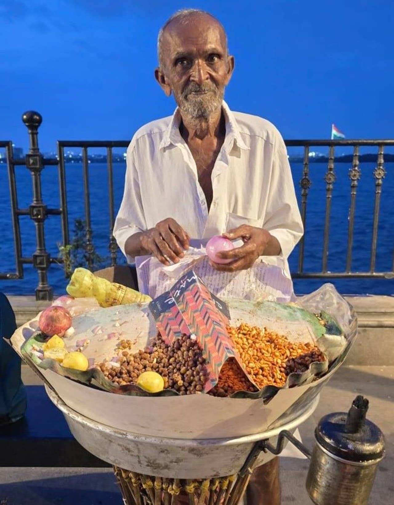 ఆత్మగౌరవానికి నిలువెత్తు నిదర్శనం ఈ యాదగిరి... ఆత్మగౌరవానికి నిలువెత్తు నిదర్శనం ఈ యాదగిరి...