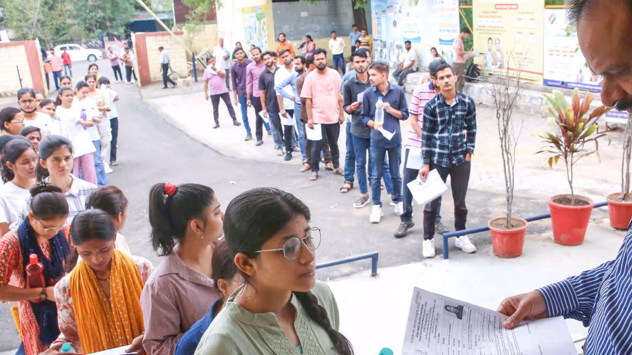 டிஎன்பிஎஸ்சி குரூப் 4 தேர்வு