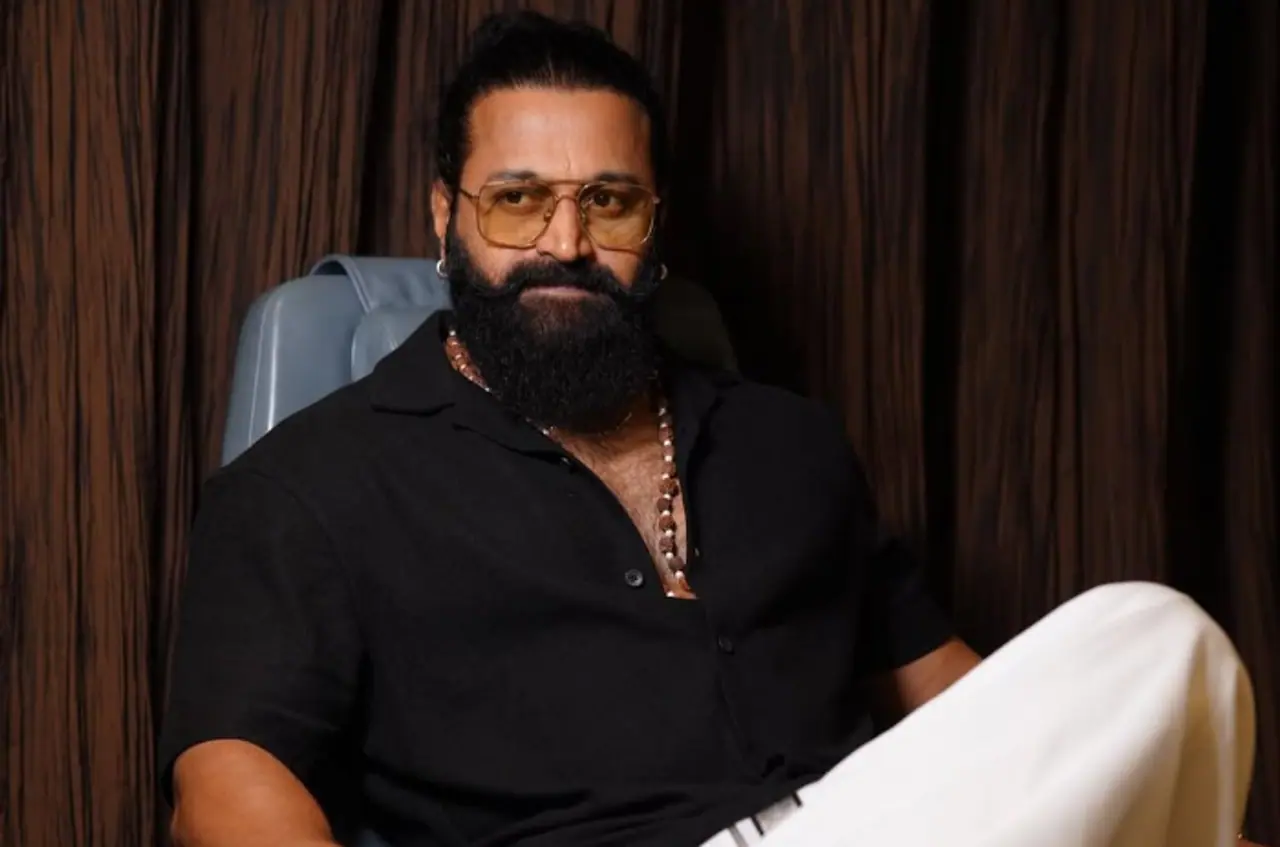 `కాంతార`తో రిషబ్ శెట్టి సరికొత్త సంచలనం `కాంతార`తో రిషబ్ శెట్టి సరికొత్త సంచలనం