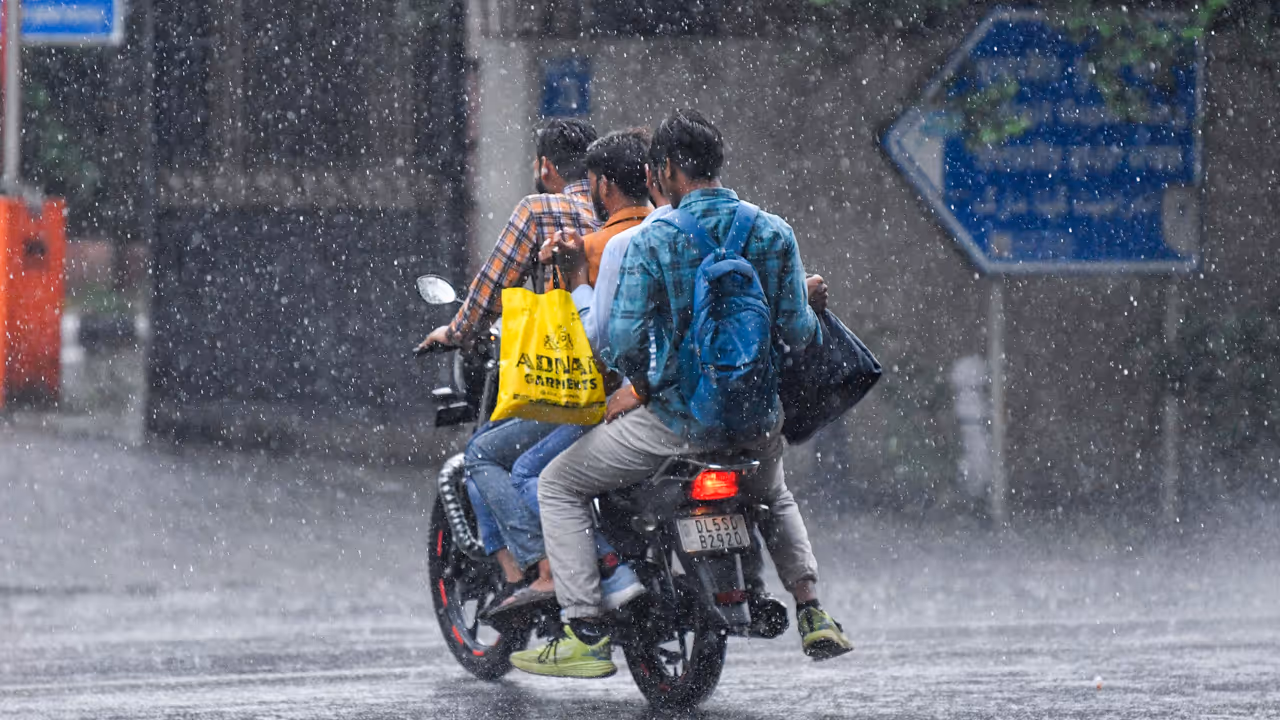 வளிமண்டல மேலடுக்கு சுழற்சி 