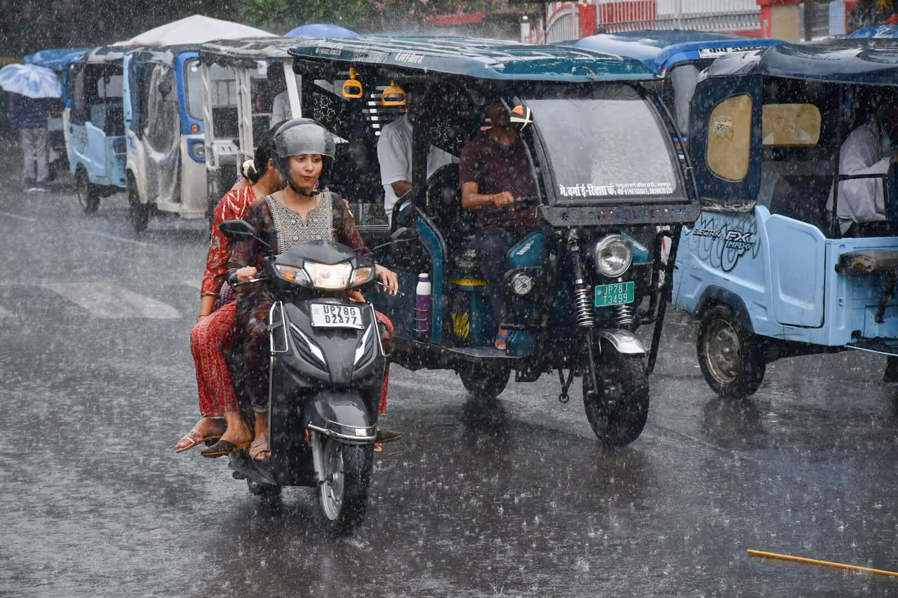 తెలంగాణ‌లో విస్తారంగా వ‌ర్షాలు