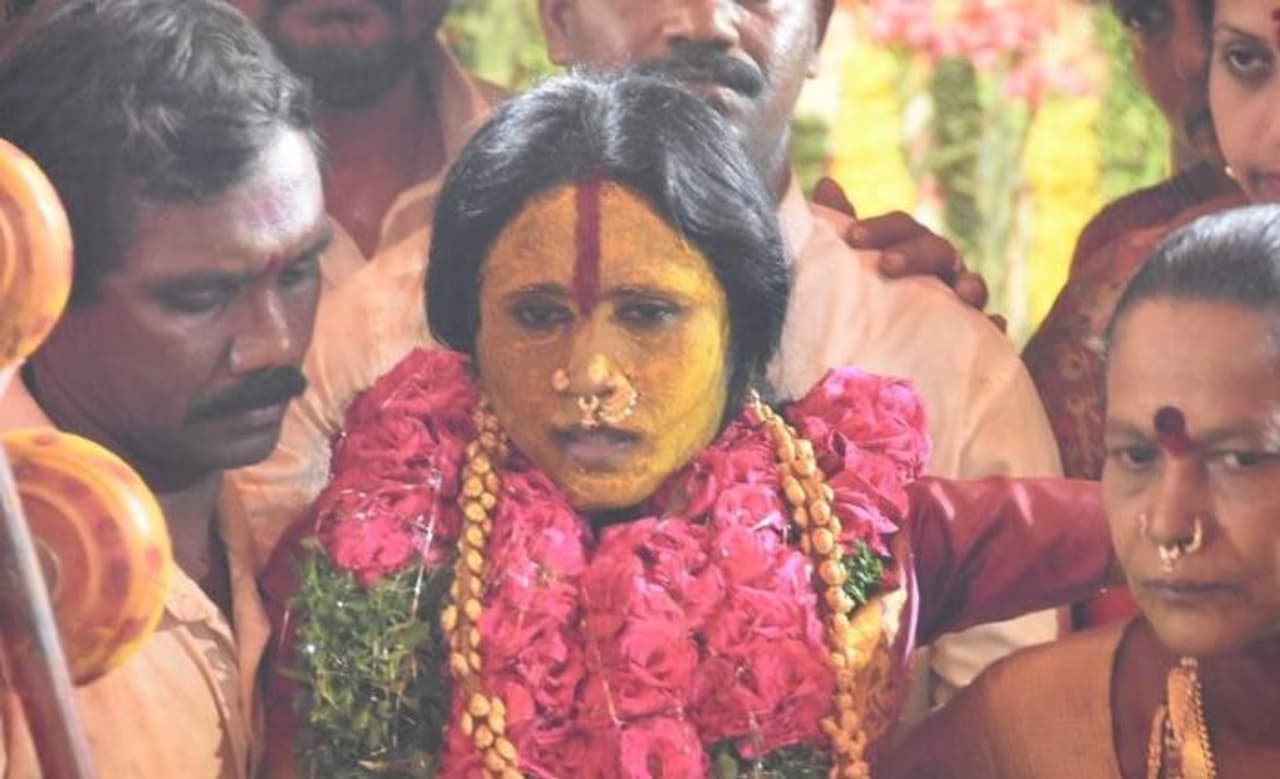 ఉజ్జయిని మహంకాళి సన్నిధిలో రంగం...