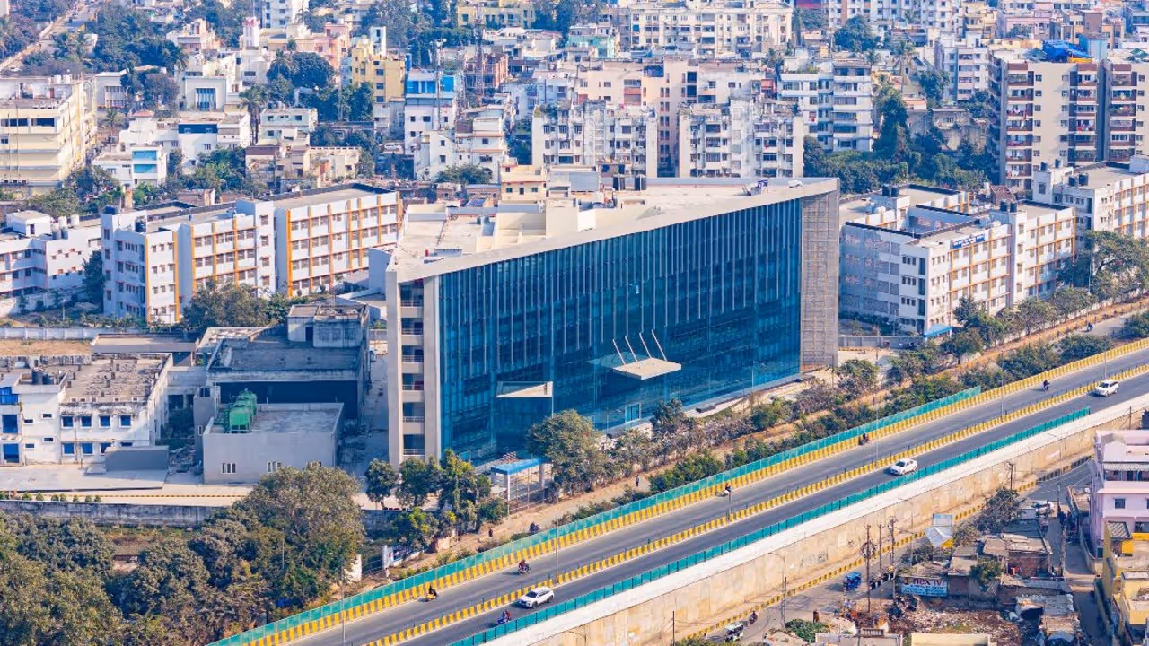 देशातील 'तिसरं' IT हब महाराष्ट्रात 'या' शहरात फायनल