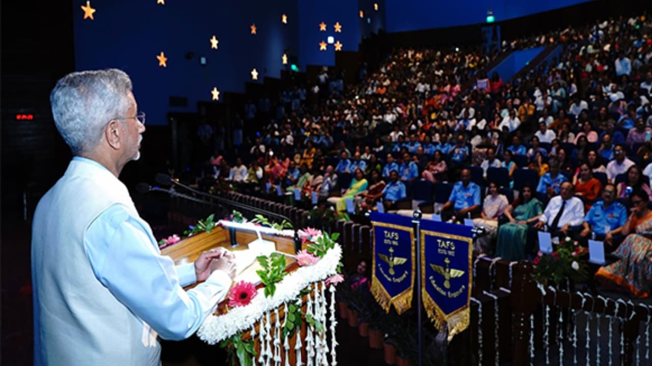 विदेश मंत्री डॉ एस जयशंकर ने TAFS स्टूडेंट्स को दिए सफलता के टिप्स