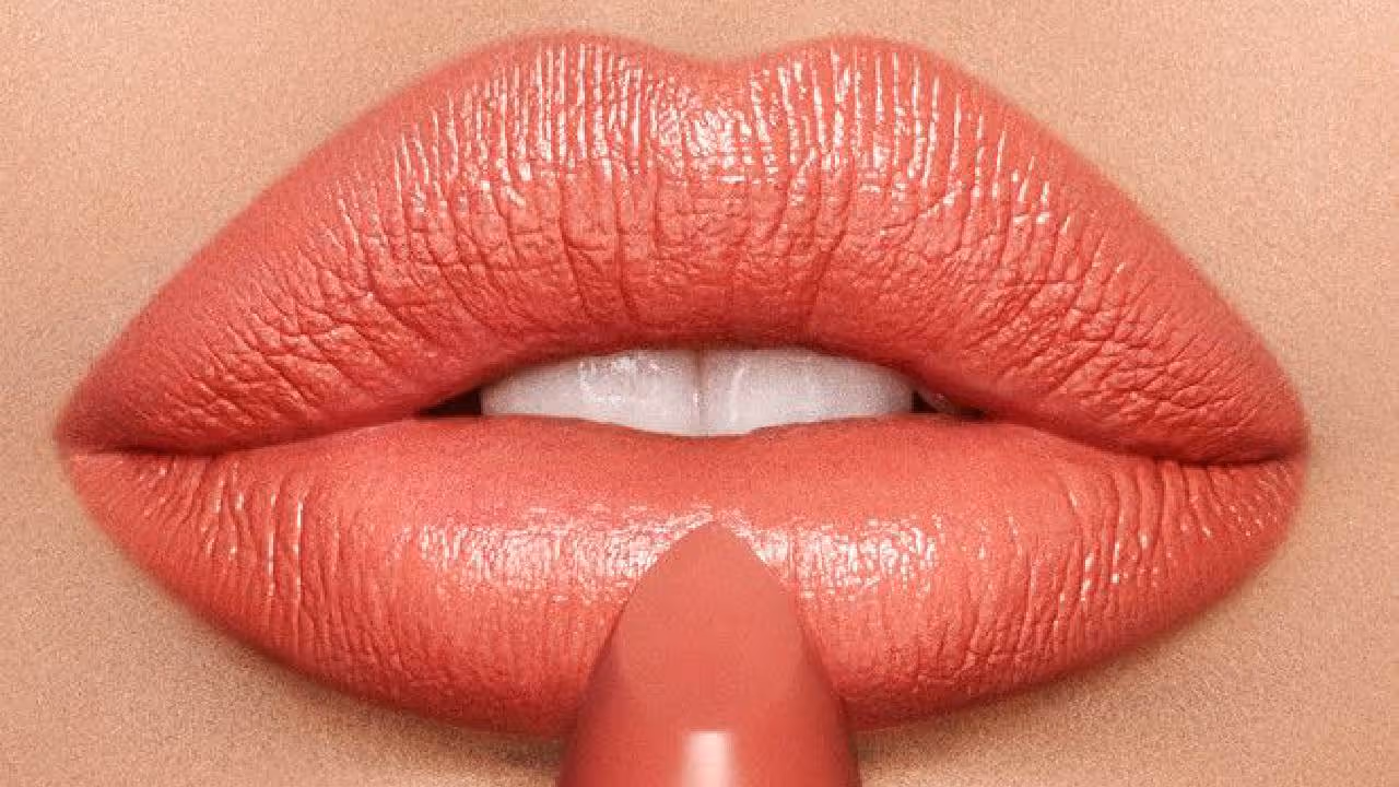 लिप केअर लिप केअर