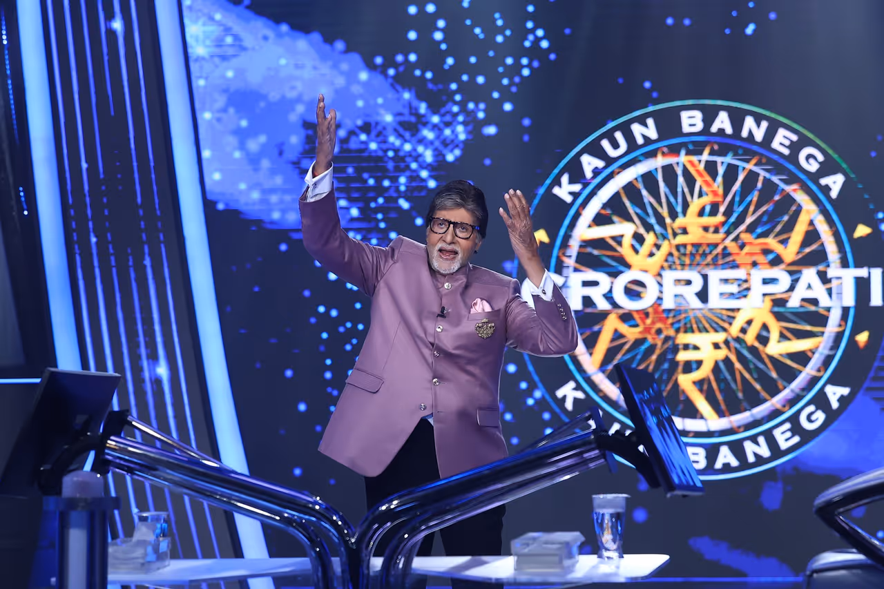 ८२ वर्षांचे असूनही अजूनही धडाकेबाज बिग बी ८२ वर्षांचे असूनही अजूनही धडाकेबाज बिग बी