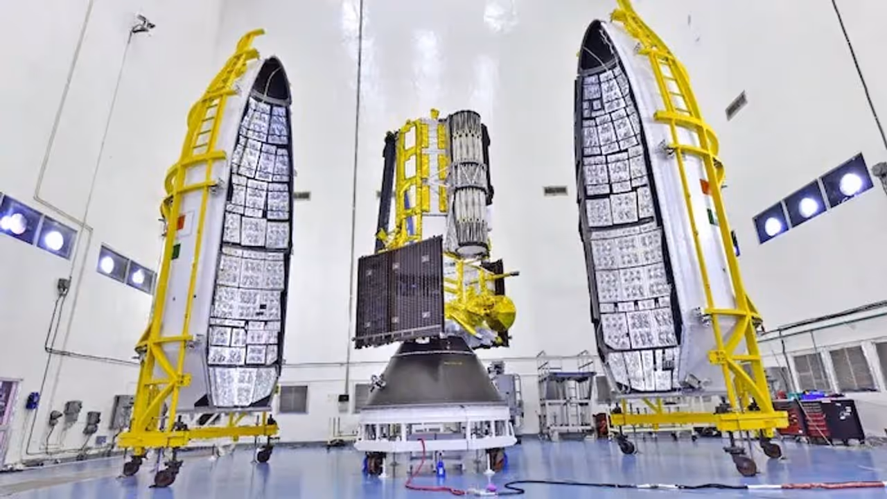 இஸ்ரோ நாசாவை இணைத்த நிசார் சாட்டிலைட்