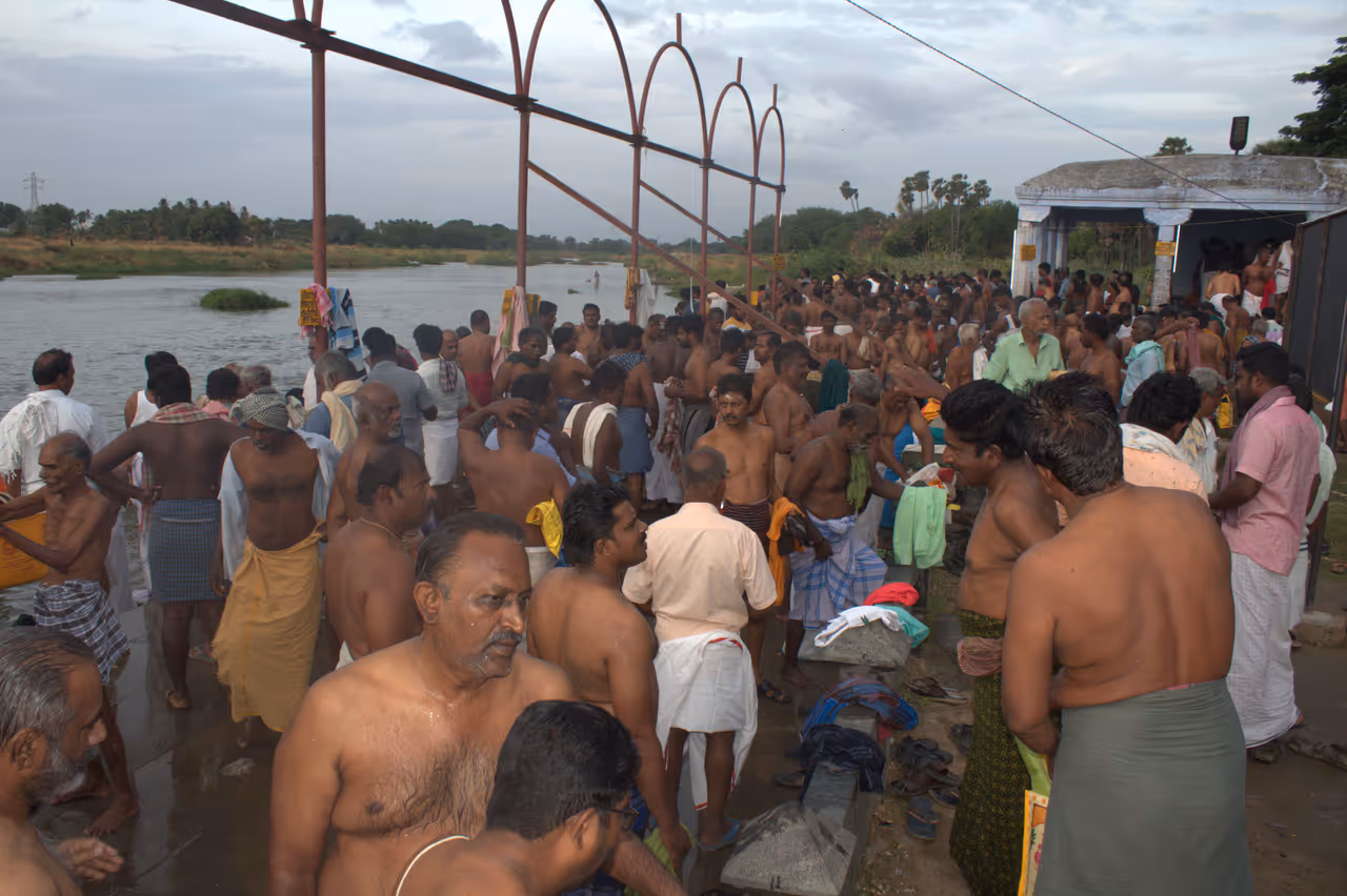 ஜடாயுப் படித்துறையின் புனிதம்: ஒரு வரலாற்றுப் பார்வை ஜடாயுப் படித்துறையின் புனிதம்: ஒரு வரலாற்றுப் பார்வை