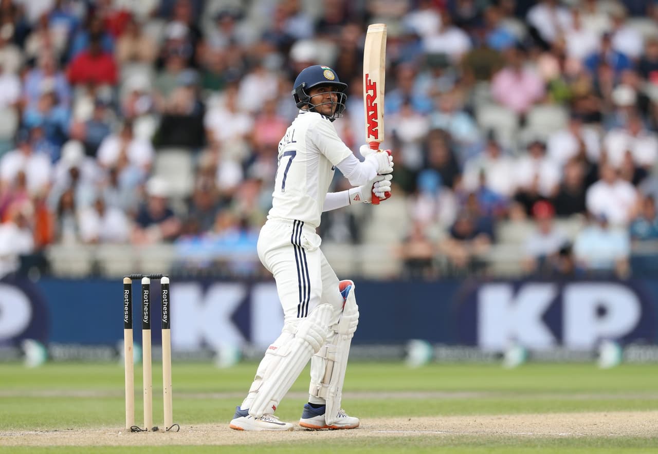 सामन्याचा शेवट करण्यासाठी हात पुढे केला