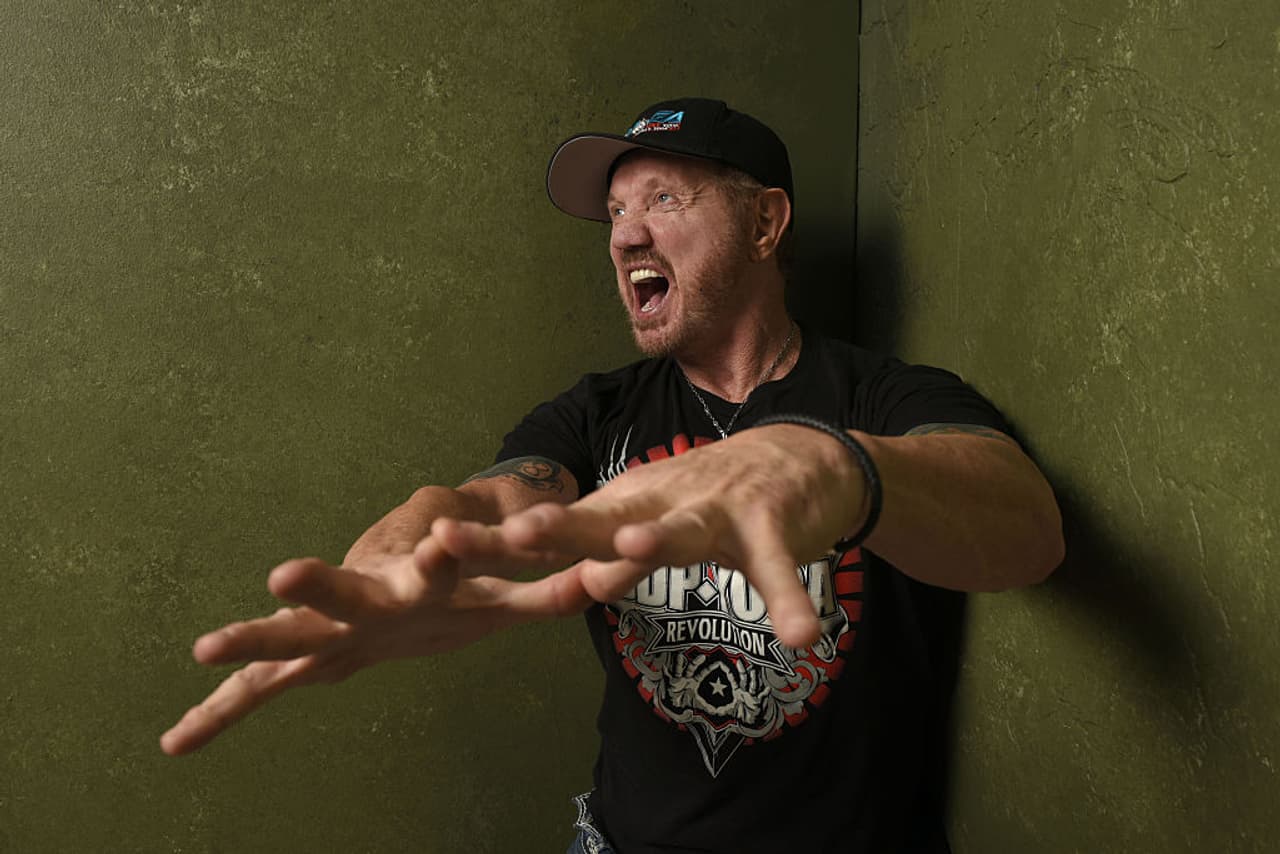 DDP’s Creepy WWE Gimmick Ruined a Genuine Wrestling Icon DDP’s Creepy WWE Gimmick Ruined a Genuine Wrestling Icon